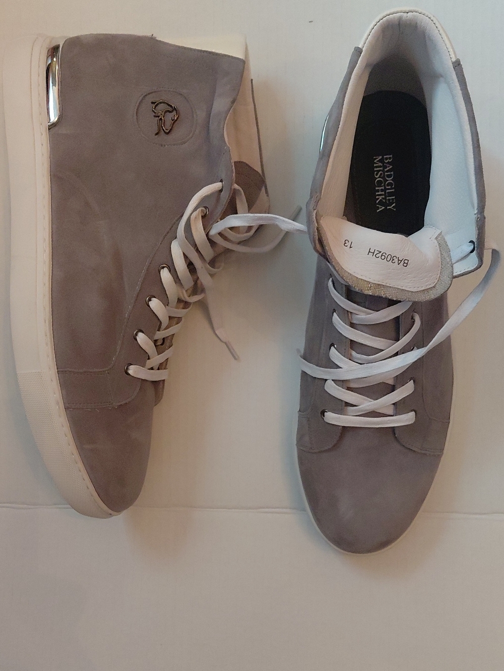Badgley Mischka Men's Light Gray Suede High-Top Sneakers Size 13